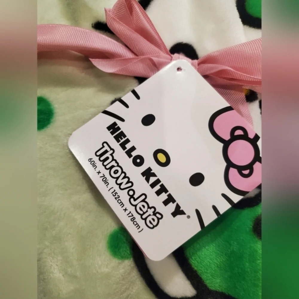 Viral St Patty Hello Kitty Blanket-NWT